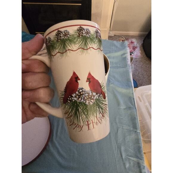 4 Holiday Glasses In Hatbox Christmas Cardinals Trees Holly - Picture 11 of 14
